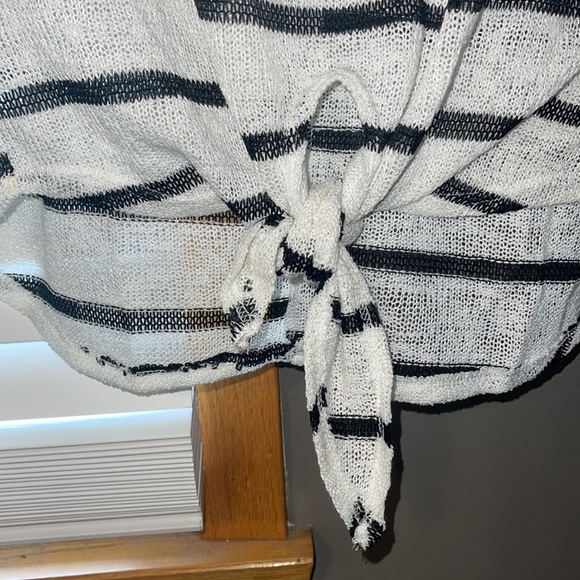 Striped Top - Picture 3 of 4